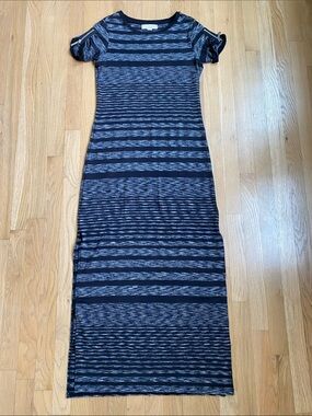 michael michael kors ribbed stretch knit polo dress Ribbed Stretch Knit Polo Midi Dress en NEGRO